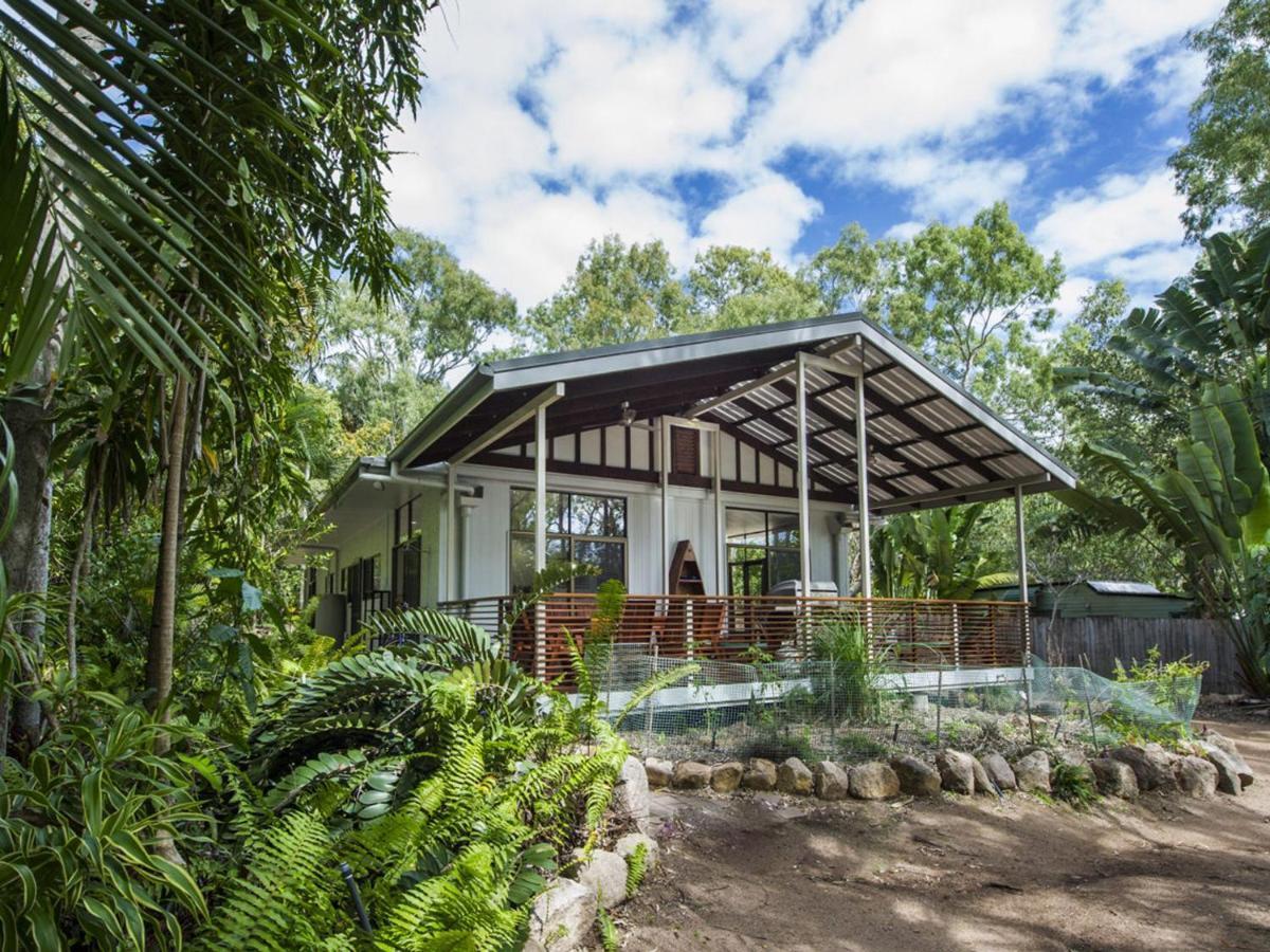 Sunbird Retreat Villa Horseshoe Bay Exterior photo